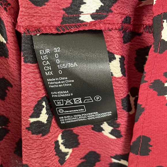 H&M maroon leopard print long sleeve wrap dress size 0 - Picture 9 of 10